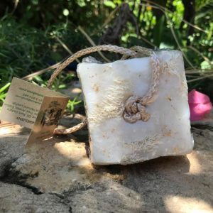 Cedarwood & Pure Gold Soap With Luffa